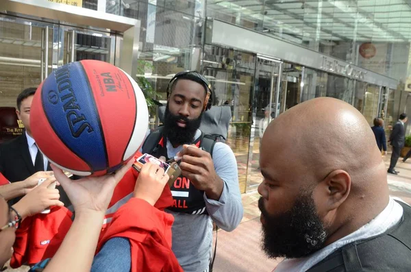 Gwiazda Amerykańskiej Koszykówki James Harden Houston Rockets Lewy Znaki Dla — Zdjęcie stockowe