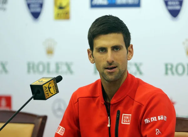 Novak Djokovic Serbii Uczęszcza Konferencji Prasowej Pokonaniu Fabio Fognini Włoch — Zdjęcie stockowe