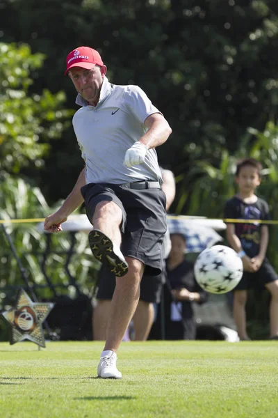 Actor Cantante Estadounidense Jeremy Renner Juega Fútbol Durante Torneo Golf — Foto de Stock