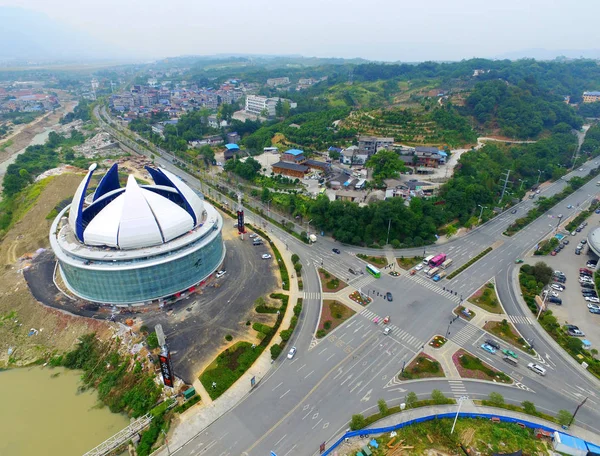 Légifotó Világ Legnagyobb Átlátszó Kupolt Bár Építés Alatt Zhangjiajie Város — Stock Fotó