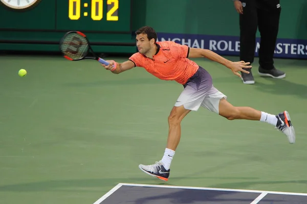 Grigor Dimitrov Niemiec Zwraca Strzał Richard Gasquet Francji Pierwszym Meczu — Zdjęcie stockowe