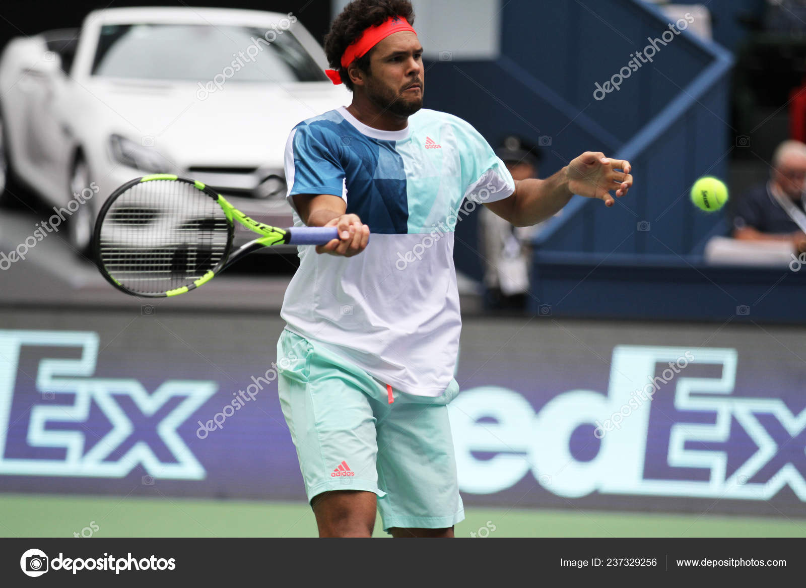 Wilfried Tsonga France Returns Shot Alexander Zverev Germany Men Singles – Stock Editorial Photo © ChinaImages #237329256