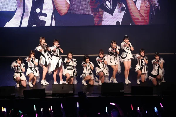 Miembros Del Grupo Chicas Ídolos Japoneses Morning Musume Presentan Durante — Foto de Stock