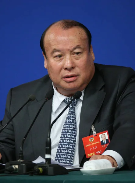 Zhiqiang Prezes Przewodniczący Chin Oceanwide Holdings Group Uczęszcza Konferencji Prasowej — Zdjęcie stockowe