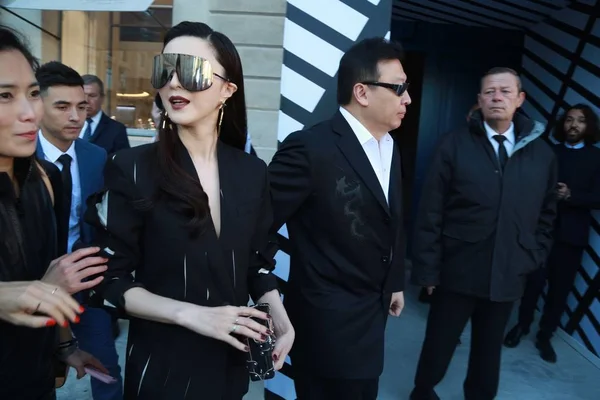 Kinesisk Skådespelerska Fläkten Bingbing Deltar Louis Vuitton Modevisning Paris Fashion — Stockfoto
