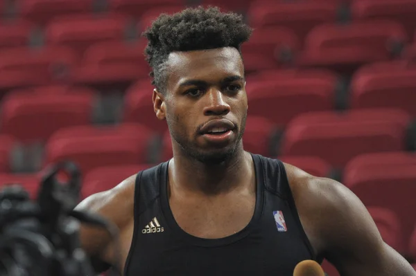 Buddy Hield New Orleans Pelicans Účastní Školení Pro Zápas Peking — Stock fotografie