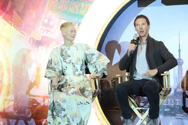 여배우 Tilda Swinton 그리고 베네딕트 Cumberbatch 2016 그들의 새로운 이상한 — 스톡 사진