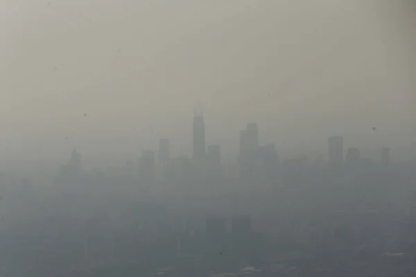 Edificios Gran Altura Ven Vagamente Fuerte Smog Beijing China Octubre —  Fotos de Stock