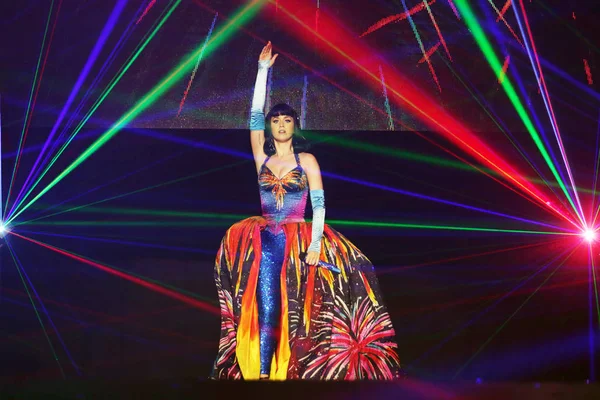 미국가 케이티 그녀의 프리즘 중국의 광저우 시에서의 콘서트 2015 — 스톡 사진