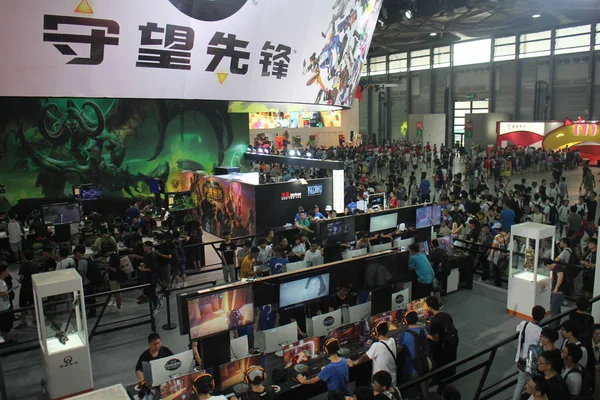 People Visit Stand Overwatch Blizzard Entertainment 14Th China Digital Entertainment — Stock Photo, Image