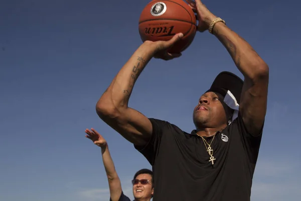 Retired NBA star Allen Iverson plays basketball during the 2016 Mission Hills World Celebrity Pro-Am golf tournament in Haikou city, south China\'s Hainan province, 22 October 2016.