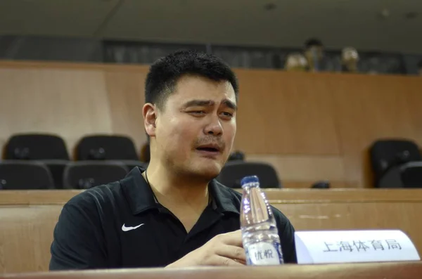 Výslužbě Čínské Basketbalové Superstar Yao Ming Zúčastní Školení Pro Zápas — Stock fotografie