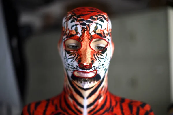 Eine Facekini Maske Des Chinesischen Facekini Designers Zhang Shifan Wird — Stockfoto