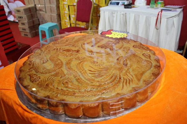 Giant Mooncake Seafood Filling Measuring One Meter Diameter Weighing 200 — Stock Photo, Image