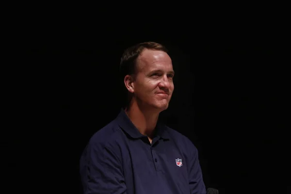 Voormalig American Football Ster Peyton Manning Woont Een Ventilator Vergadering — Stockfoto