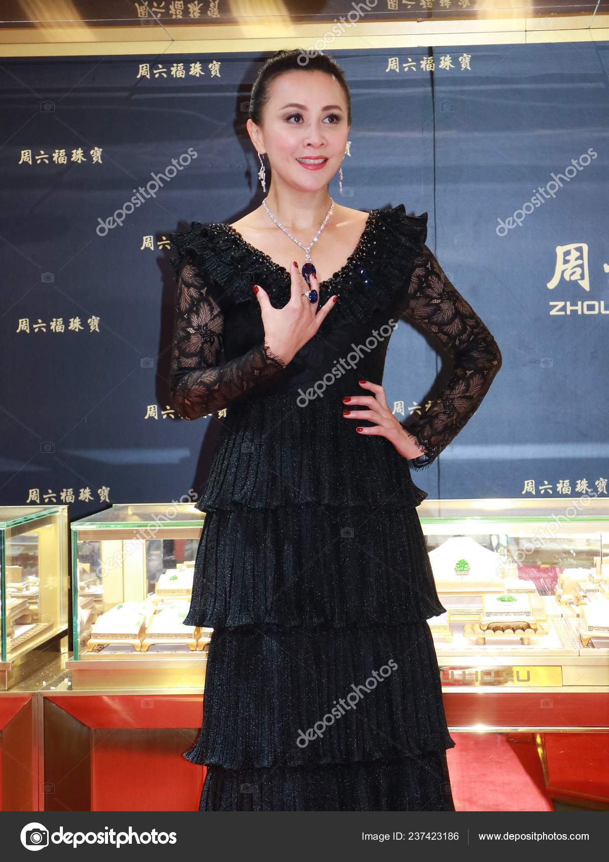 Hong Kong Actress Carina Lau Attends Opening Ceremony Jewellery Store