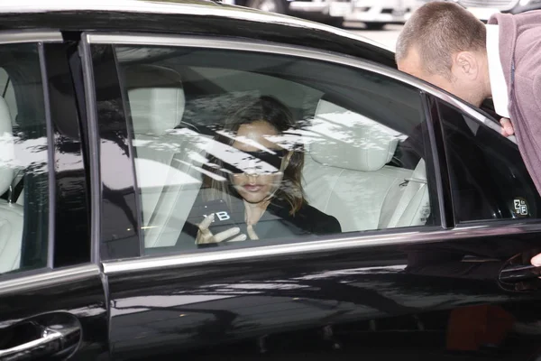 Cantante Socialita Inglesa Victoria Beckham Vista Coche Aeropuerto Internacional Hong —  Fotos de Stock