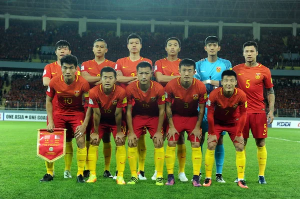 Pemain Dari Starting Line Cina Berpose Sebelum Bersaing Melawan Qatar — Stok Foto