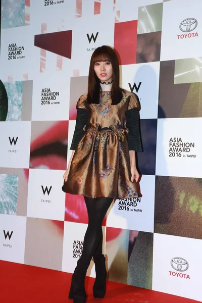 Japońska Modelka Aktorka Reina Ikehata Przybywa Czerwonym Dywanie Azji Fashion — Zdjęcie stockowe