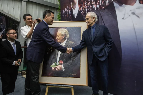 Tenor Español José Carreras Derecha Mano Donante Una Pintura Carreras — Foto de Stock