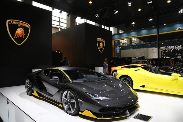 Автомобілі Спортивними Lamborghini Виставлені Китай Гуанчжоу Міжнародний Автомобільний Виставки Також — стокове фото