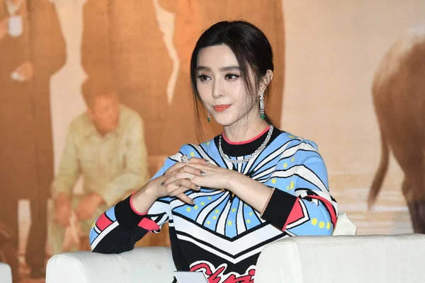 Китайська Актриса Вентилятор Бінбін Відвідує Рекламні Подія Свого Нового Фільму — стокове фото