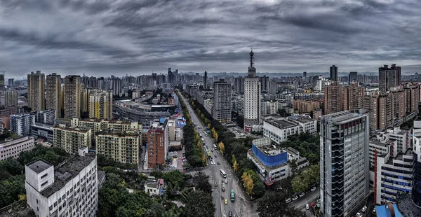 高層ビルや高層ビル 2015 日重慶市渝中半島スカイライン — ストック写真