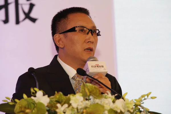 You Ceo Founder Group Speaks Observer Forum 2013 Beijing China — Stock Photo, Image