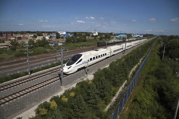 Crh Kína Vasúti Nagysebességű Bullet Vonat Utazik Vasút Jilin Város — Stock Fotó