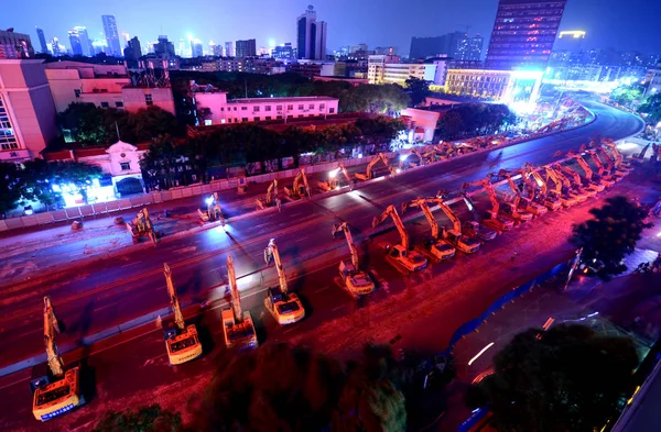 Nocny Widok Koparek Burzenia Bramie Yonghe Wiadukt Nanchang City Prowincja — Zdjęcie stockowe