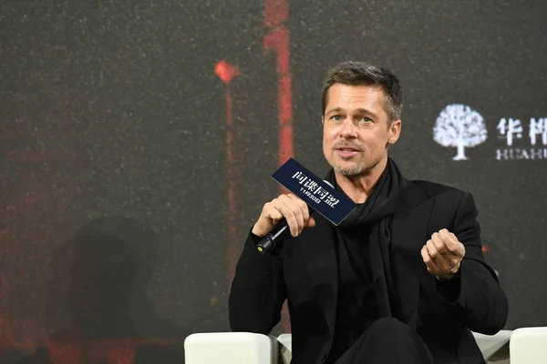 Amerykański Aktor Brad Pitt Uczęszcza Konferencji Prasowej Promowania Swojego Nowego — Zdjęcie stockowe