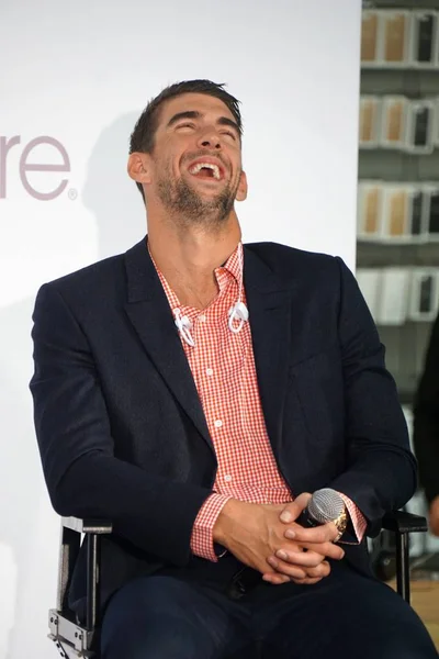 American Swimming Star Michael Phelps Attends Promotional Event Beats Dre — 图库照片