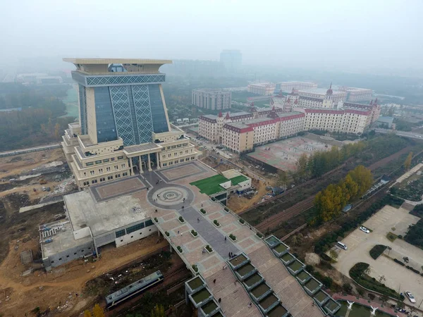 Pohled Budovu Mezinárodní Univerzity Sias Pod Jménem Zhengzhou University Režengzhou — Stock fotografie