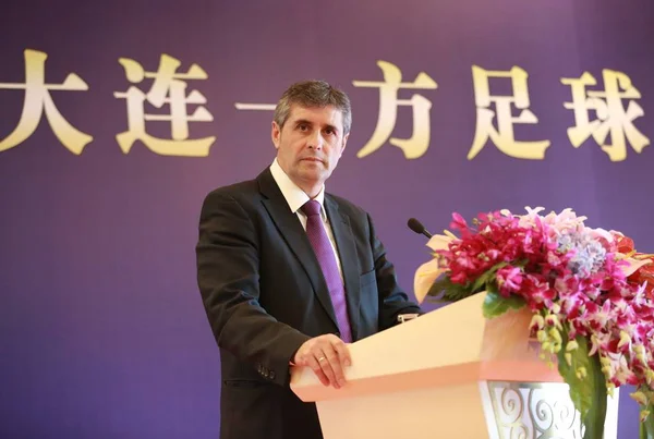 Juan Ramon Lopez Caro Nytillträdda Förbundskapten För Kinas Dalian Yifang — Stockfoto