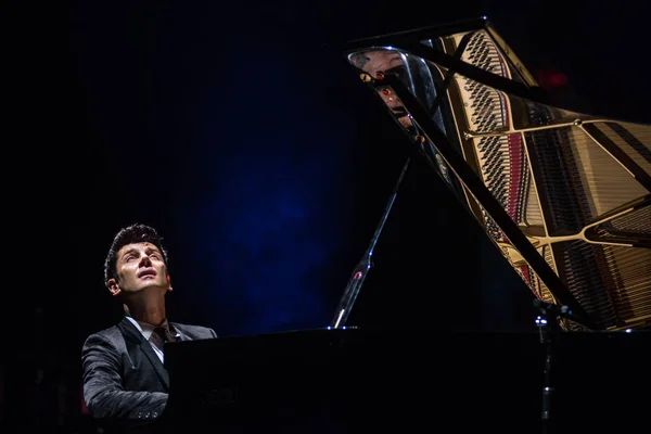 Pianista Croata Maksim Mrvica Presenta Concierto Durante Gira Croata Rapsodia — Foto de Stock