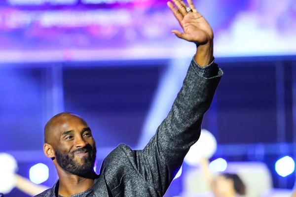 Kobe Bryant Estrella Jubilada Nba Saluda Una Reunión Fans Ciudad —  Fotos de Stock