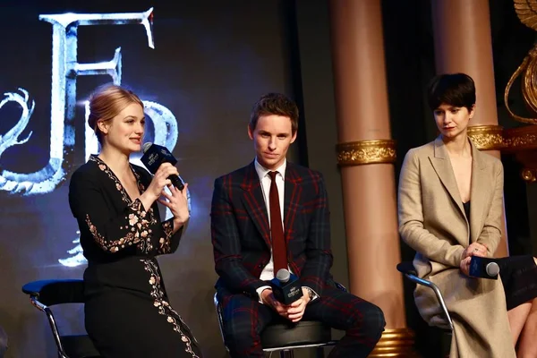 Gauche Droite Actrice Américaine Alison Sudol Acteur Anglais Eddie Redmayne — Photo