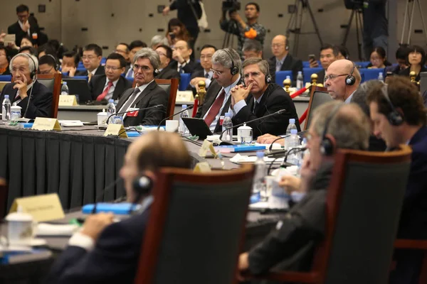 国际商界领袖出席2016年11月6日在中国上海举行的上海市长国际商业领袖咨询委员会 伊布拉克 — 图库照片