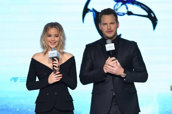 Actriz Estadounidense Jennifer Lawrence Izquierda Actor Chris Pratt Asisten Una — Foto de Stock