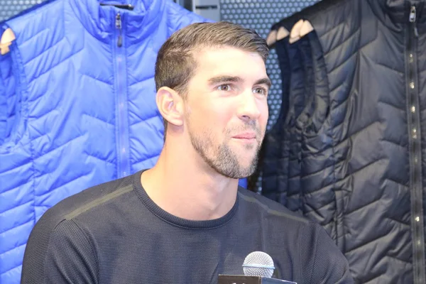 Estrella Natación Estadounidense Michael Phelps Asiste Una Reunión Fans Tienda — Foto de Stock