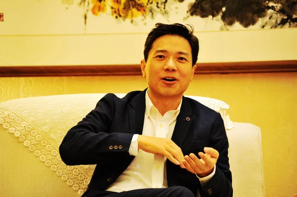 Robin Yanhong Chairman Ceo Baidu Attends Signing Ceremony Strategic Cooperation — Stock Photo, Image