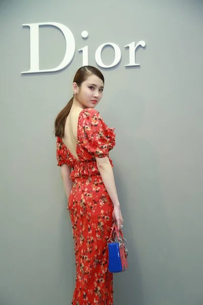 Atriz Chinesa Zhang Huiwen Chega Para Uma Festa Dior Lady — Fotografia de Stock