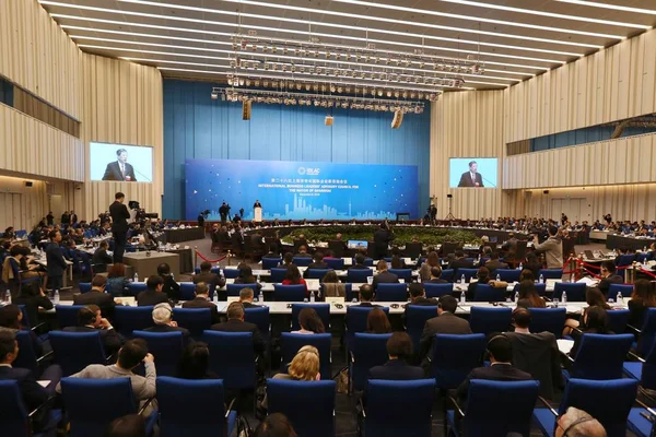 Şangay Belediye Başkanı Yang Xiong Uluslararası Liderleri Danışma Konseyi Isiac — Stok fotoğraf