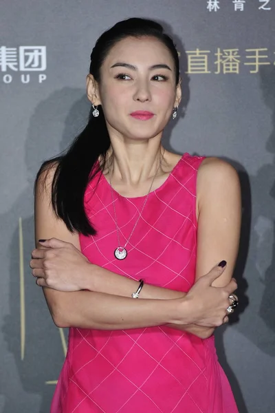 香港女演员张柏芝于2016年12月7日在中国北京举行的2016年最佳颁奖典礼上登上了 艾斯奎尔 的红地毯 — 图库照片