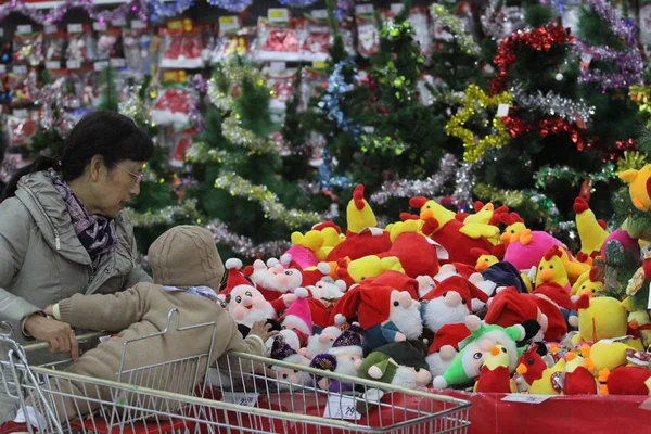 Chińskich Klientów Sklep Dla Zabawek Santa Claus Supermarkecie Mieście Nanjing — Zdjęcie stockowe