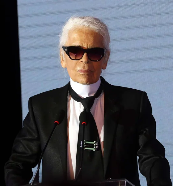 디자이너 Lagerfeld 상하이 2016 디지털 시상식에서 2016 — 스톡 사진