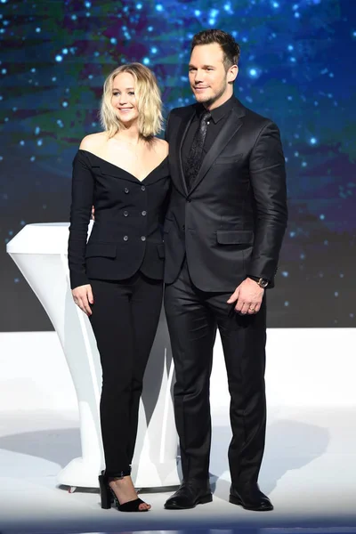 Actrice Jennifer Lawrence Links Acteur Chris Pratt Wonen Een Persconferentie — Stockfoto