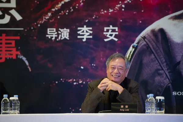 Tayvanlı Yönetmen Ang Lee Onun Yeni Film Tanıtmak Için Bir — Stok fotoğraf