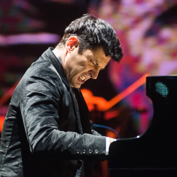 Pianista Croata Maksim Mrvica Presenta Concierto Durante Gira Croata Rapsodia — Foto de Stock