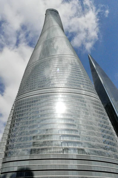 Widok Shanghai Tower Przód Obok Shanghai World Financial Center Prawej — Zdjęcie stockowe